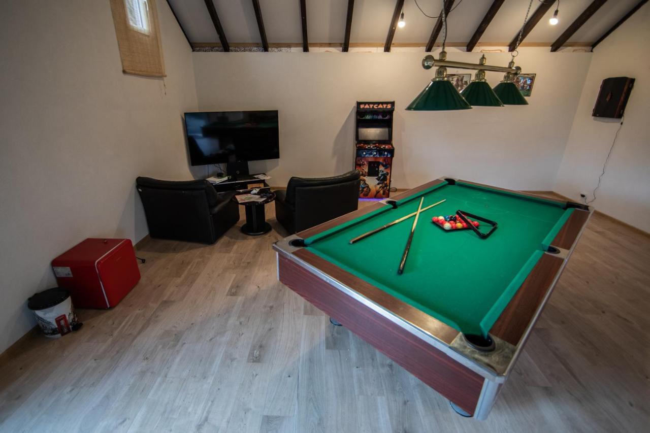 Casa Arcadia 1 Piscina,Jacuzzi, Sauna Бузеу Екстер'єр фото